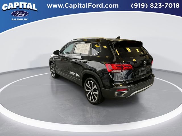 Used 2022 Volkswagen Taos SE image 6