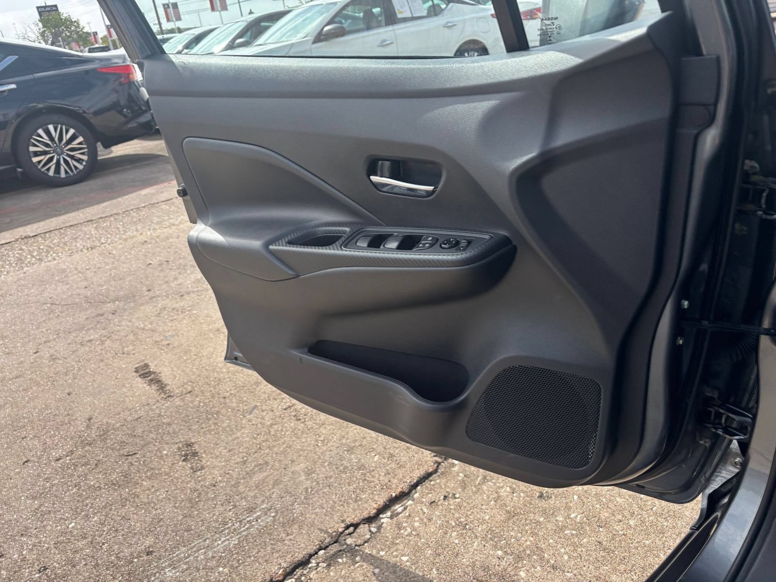 Used 2025 Nissan Versa SV FWD image 18