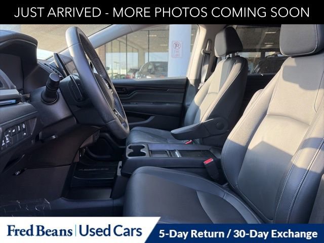 Used 2023 Honda Odyssey Touring image 11