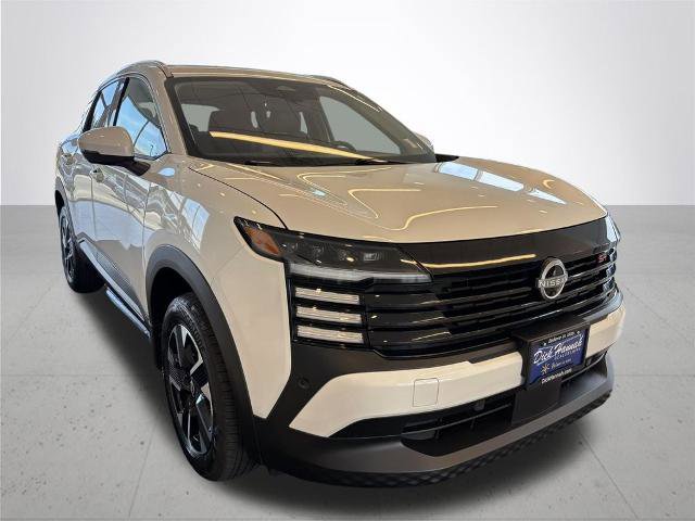 Certified 2025 Nissan Kicks SR FWD image 6