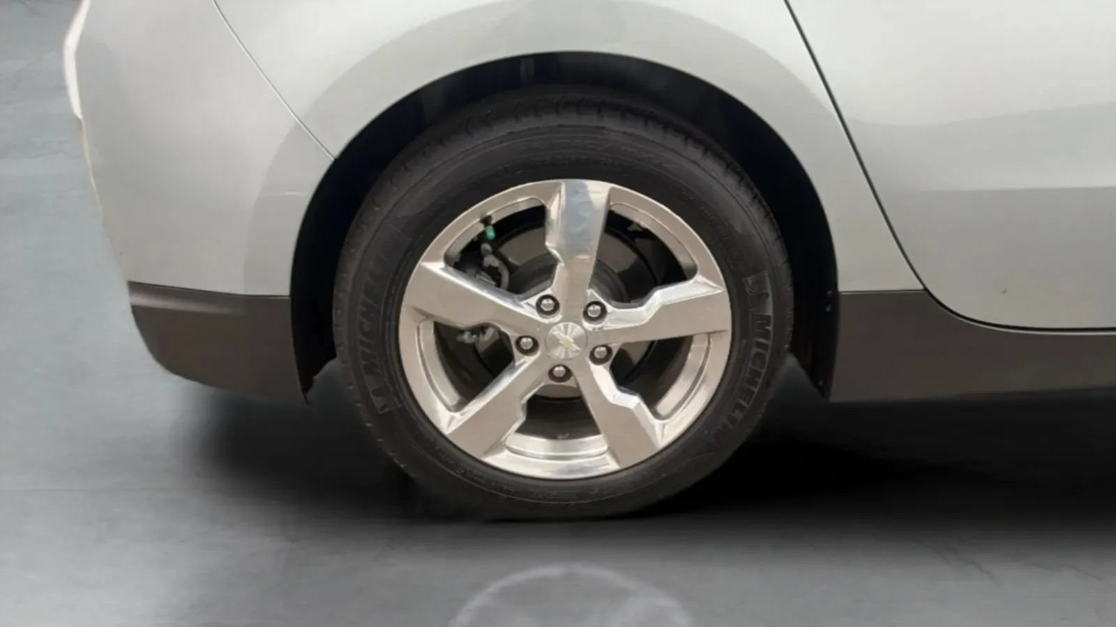 Used 2012 Chevrolet Volt Premium w/ Premium Trim Package FWD image 25