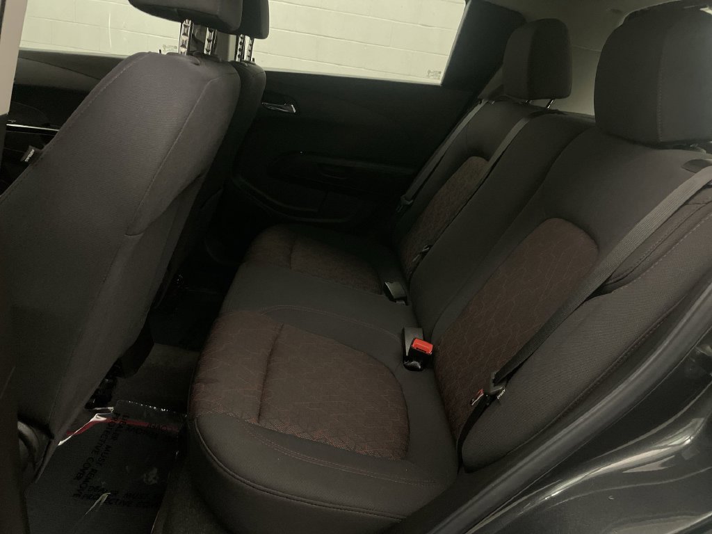Used 2020 Chevrolet Sonic LT w/ Convenience Package FWD image 17