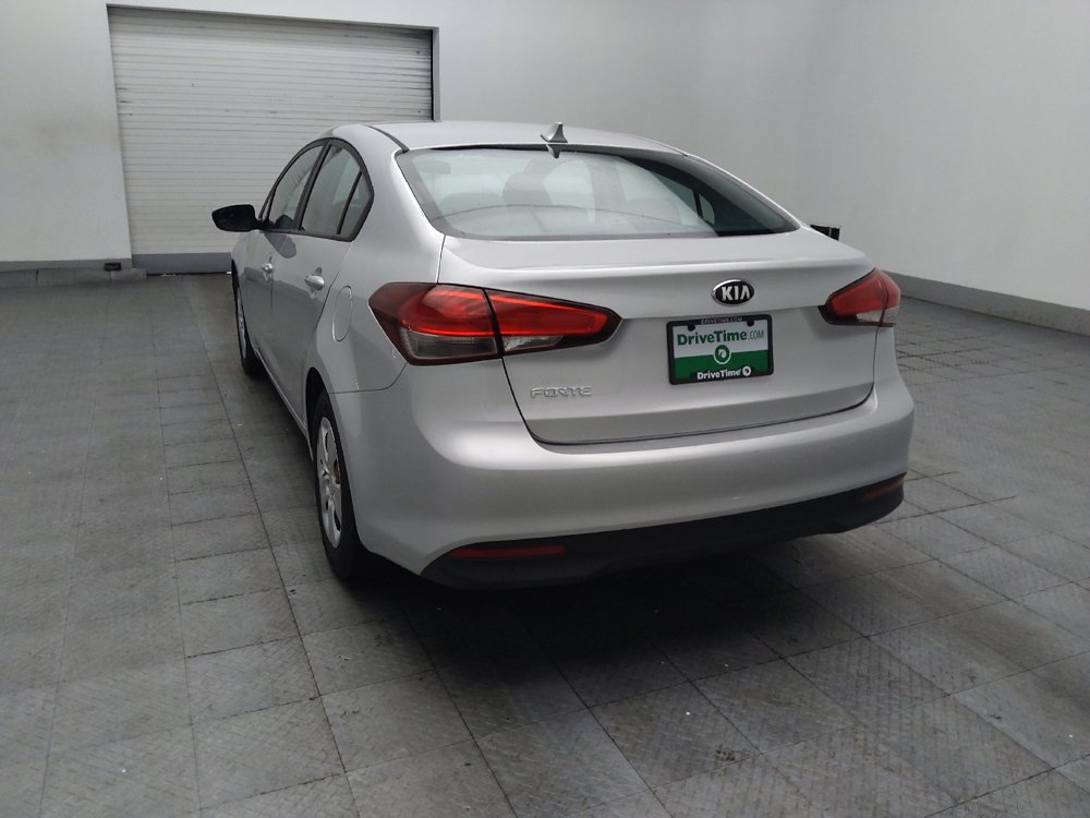 Used 2017 Kia Forte LX FWD image 5
