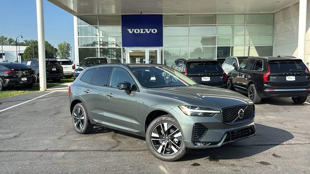 New 2026 Volvo XC60 B5 Core w/ Protection Package Premier AWD/4WD image 2