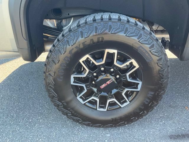 Used 2026 GMC Sierra 2500 AT4X AWD/4WD image 19
