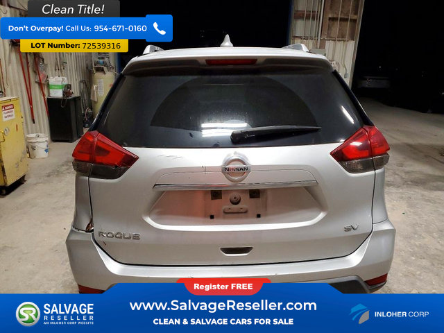 Used 2017 Nissan Rogue SV w/ SV Premium Package FWD image 8