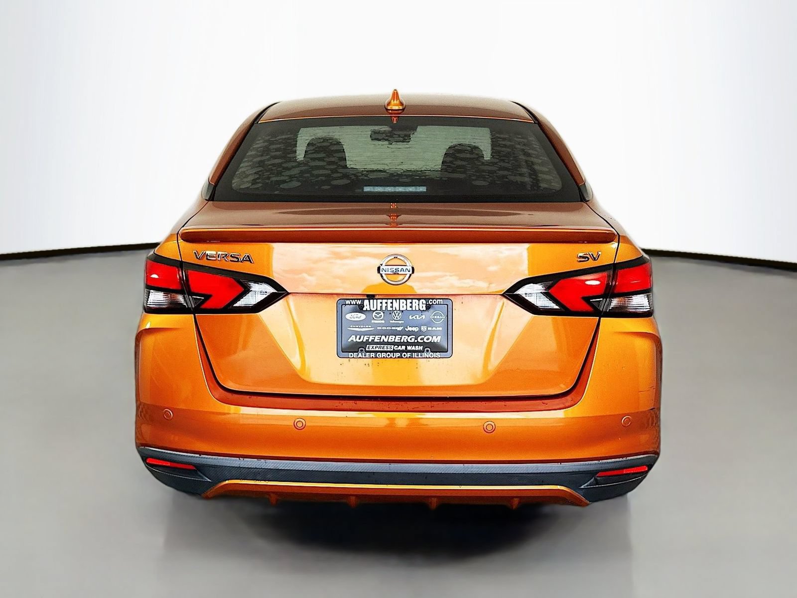 Used 2020 Nissan Versa SV FWD image 6