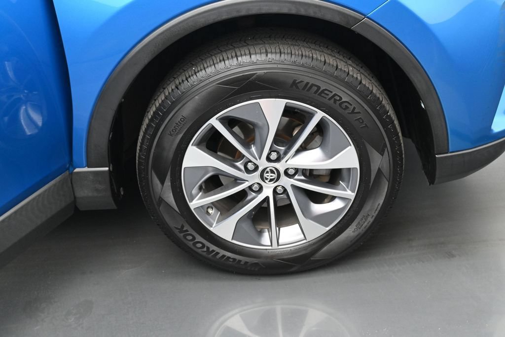 Certified 2016 Toyota RAV4 XLE AWD/4WD image 37