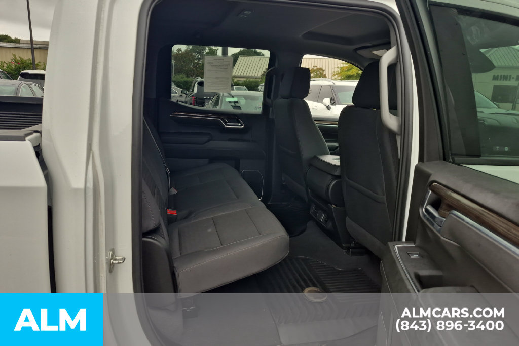 Used 2025 Chevrolet Silverado 1500 LT RWD image 22