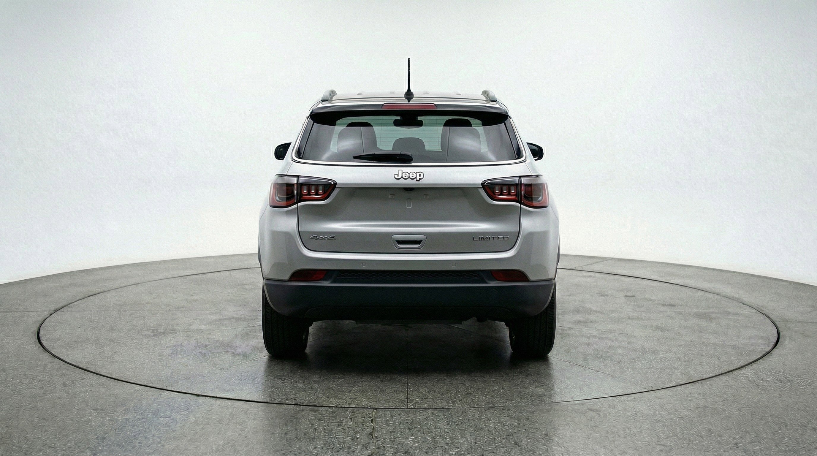 Used 2025 Jeep Compass Limited image 7