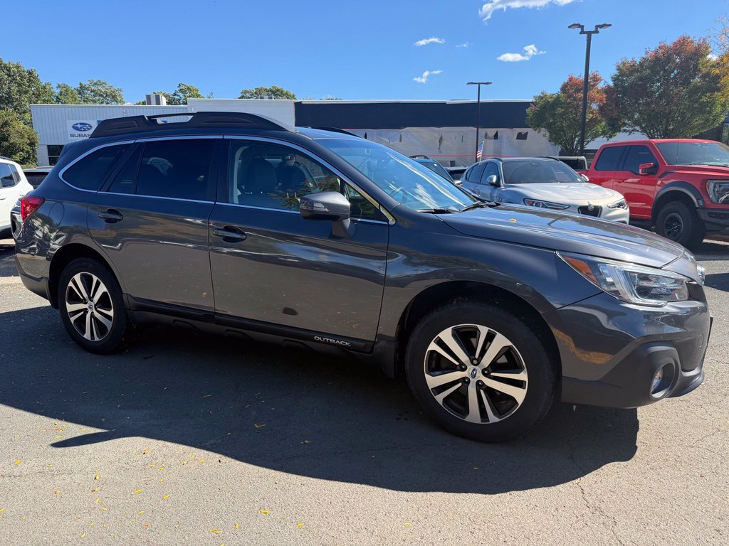 Used 2018 Subaru Outback 2.5i Limited AWD/4WD image 4