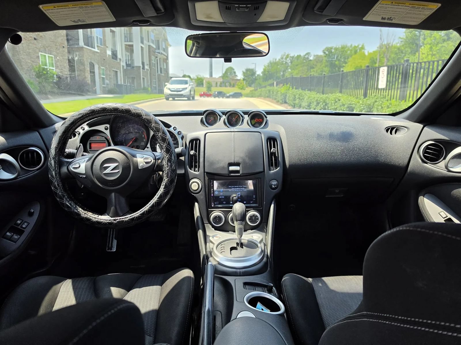 Used 2014 Nissan 370Z Coupe RWD image 12