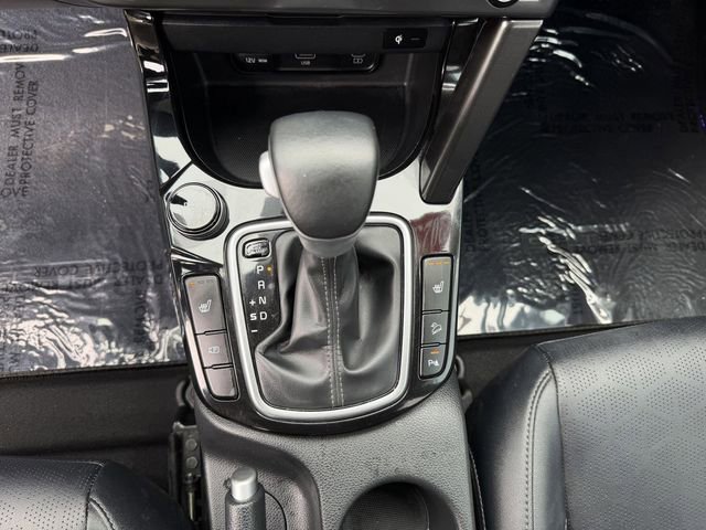 Certified 2025 Kia Seltos EX w/ EX Sunroof Package FWD image 21
