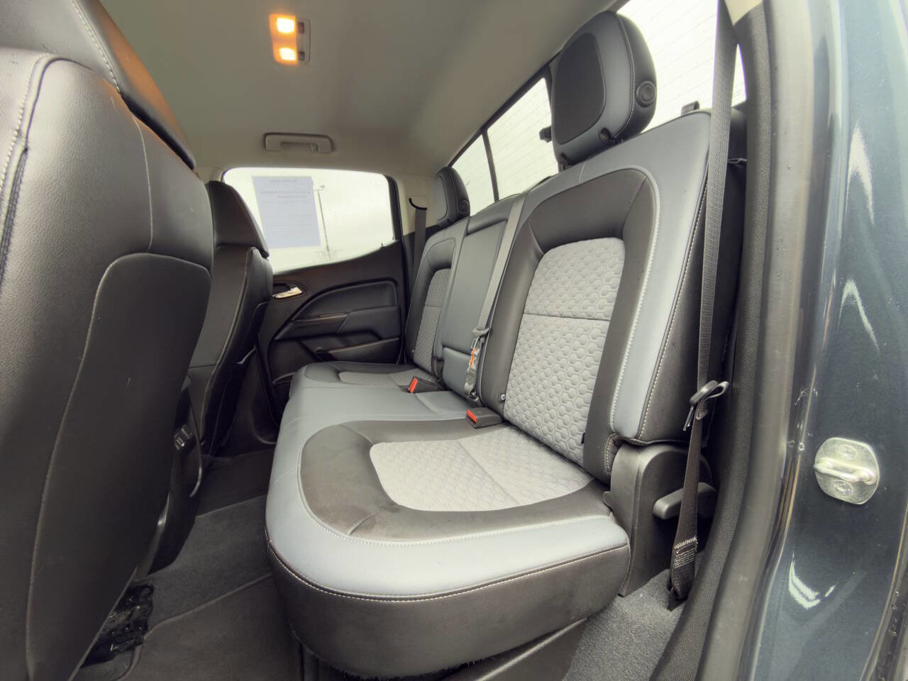 Used 2019 Chevrolet Colorado Z71 AWD/4WD image 11