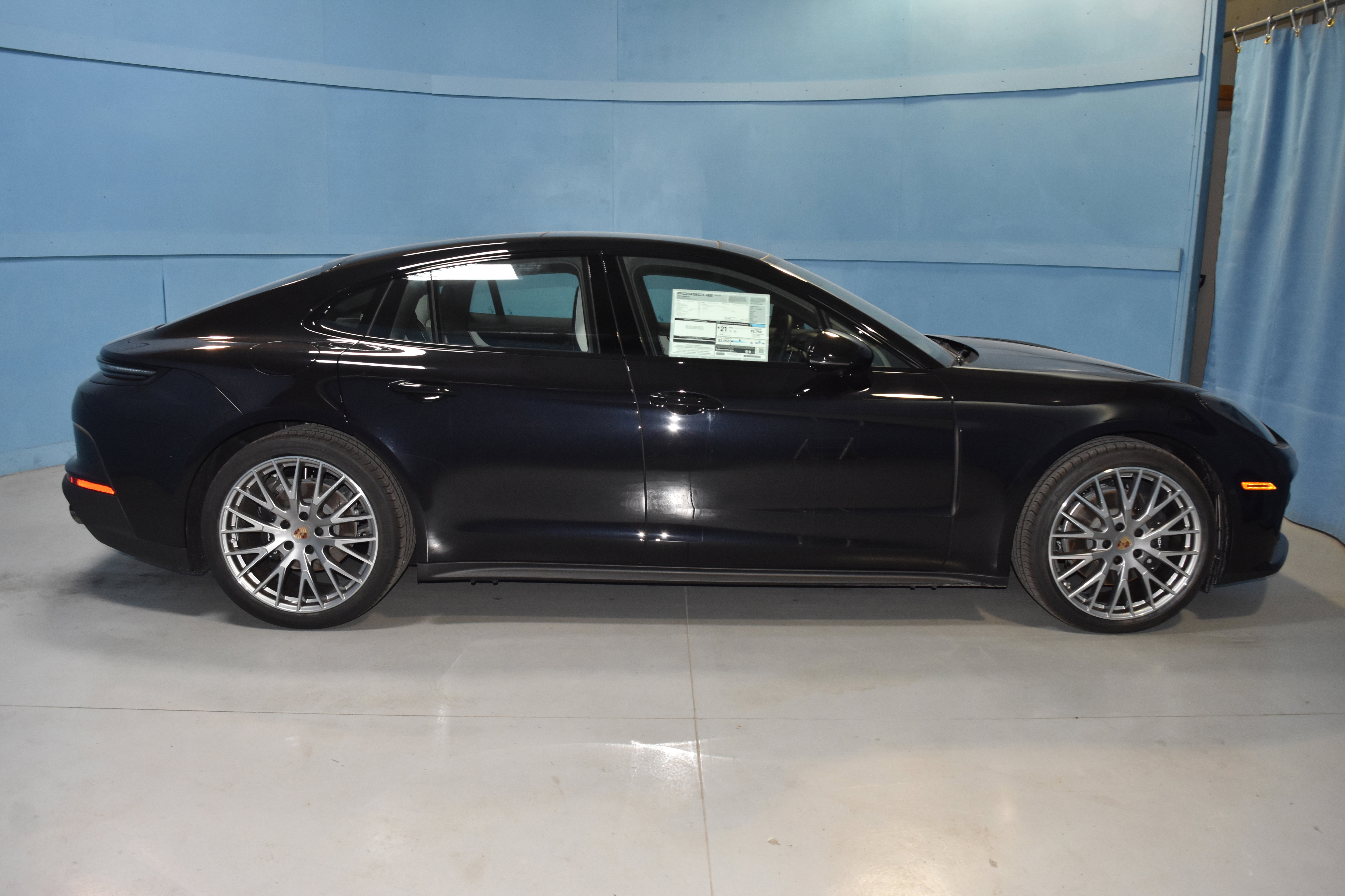 New 2025 Porsche Panamera 4 image 21