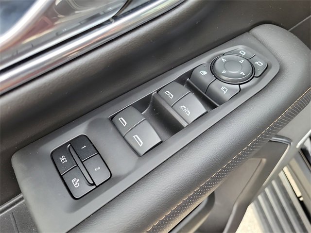 Used 2023 GMC Yukon AT4 image 20