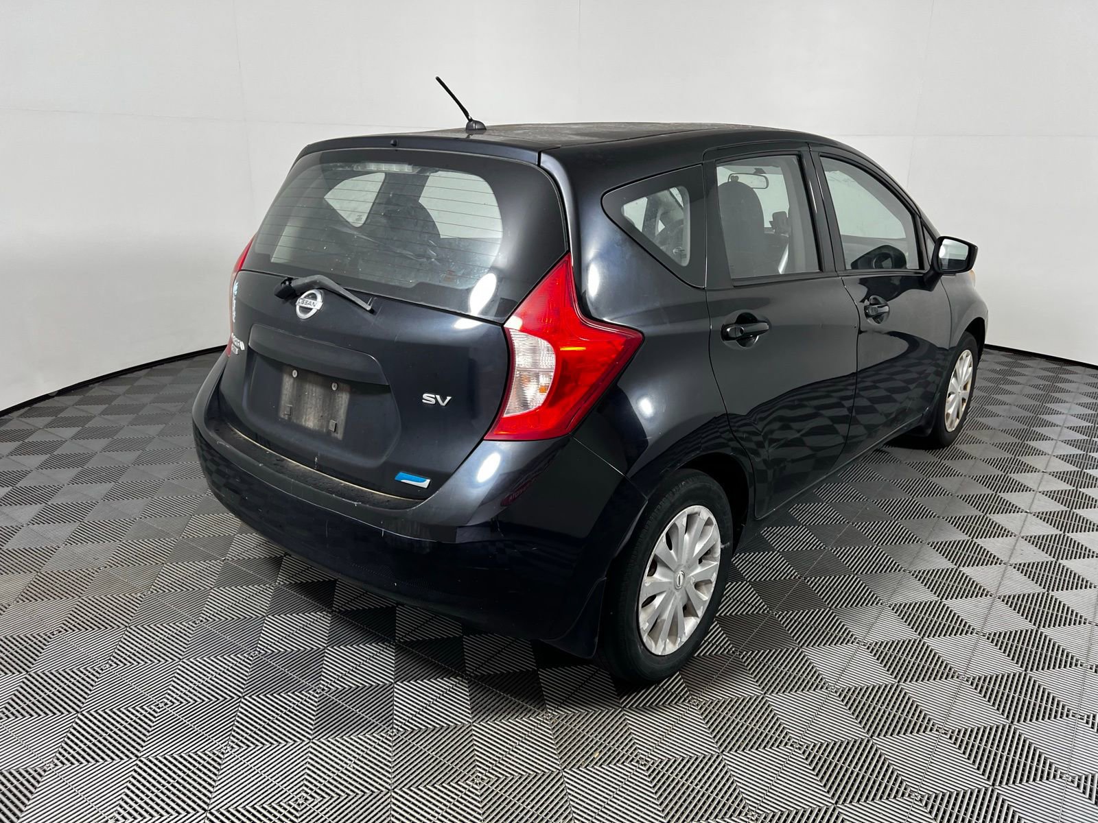 Used 2015 Nissan Versa Note SV FWD image 5