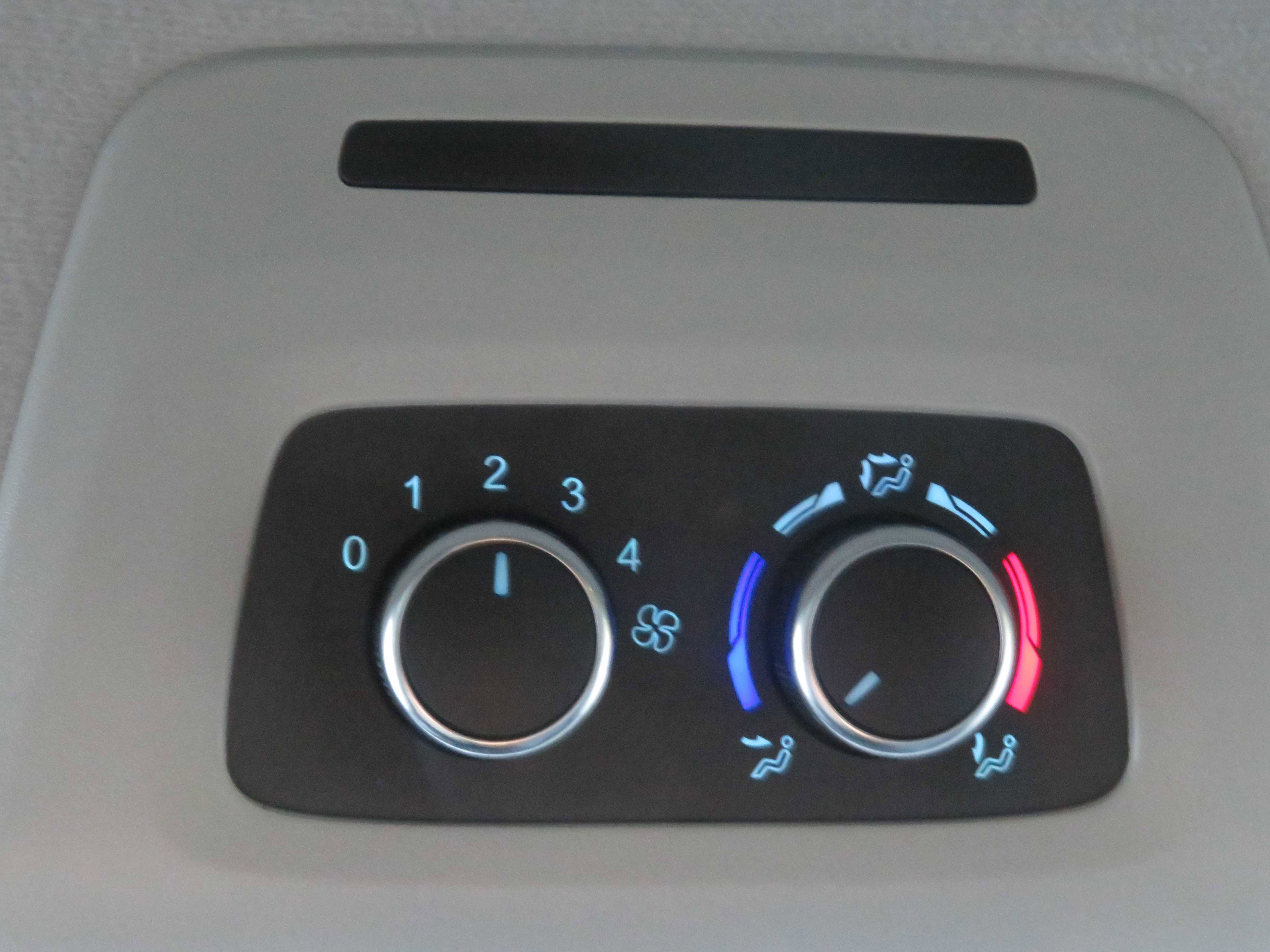 Used 2024 Ford Transit 350 XLT image 52