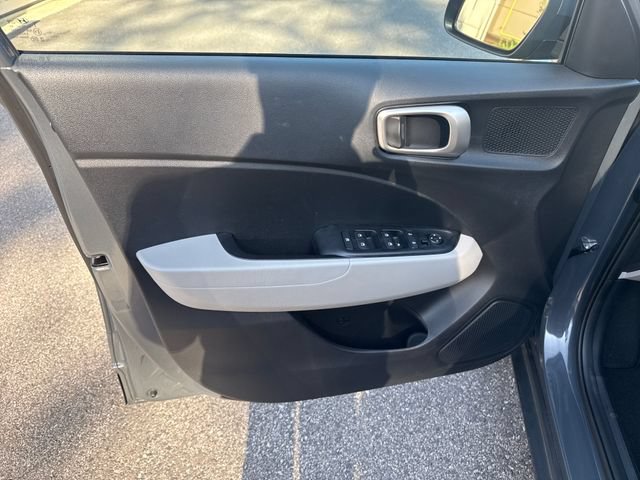 Certified 2026 Hyundai Venue SEL FWD image 10
