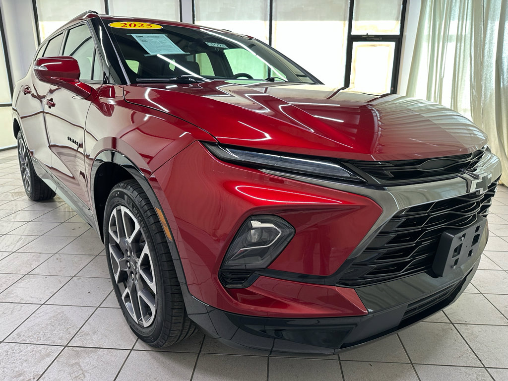 Certified 2025 Chevrolet Blazer RS w/ Enhanced Convenience Package AWD/4WD image 2