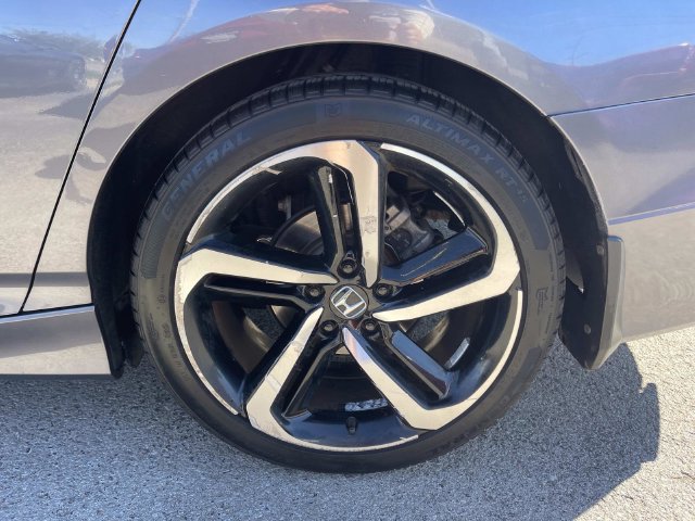 Used 2019 Honda Accord Sport image 11
