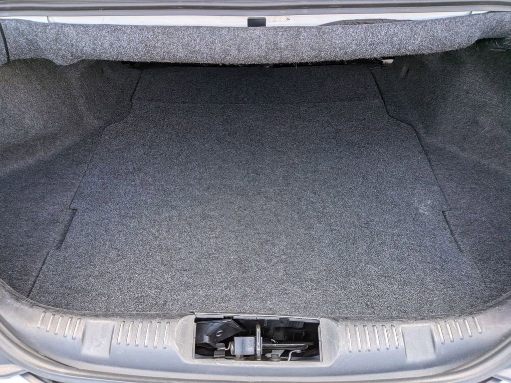 Used 2025 Ford Mustang Premium image 7