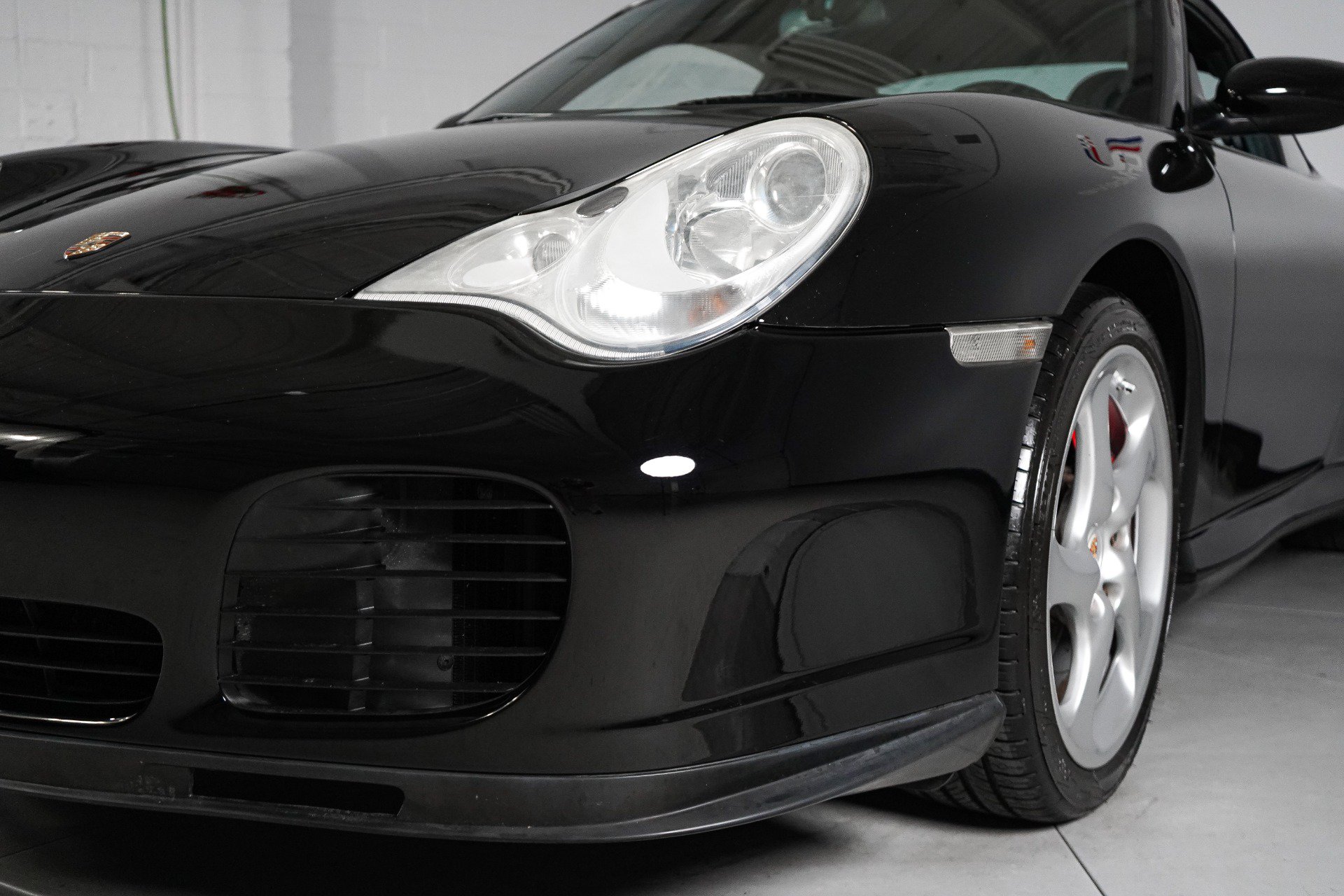 Used 2001 Porsche 911 Turbo AWD/4WD image 32