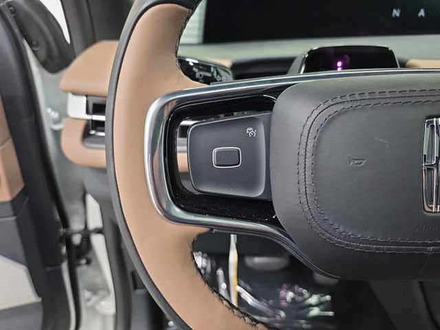 New 2027 Lincoln Navigator Black Label AWD/4WD image 14