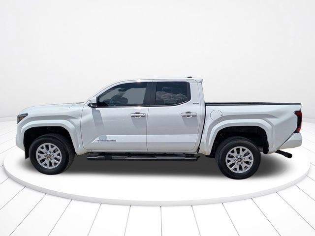 Used 2024 Toyota Tacoma SR5 RWD image 7