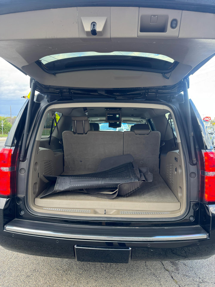 Used 2017 Chevrolet Suburban Premier image 26