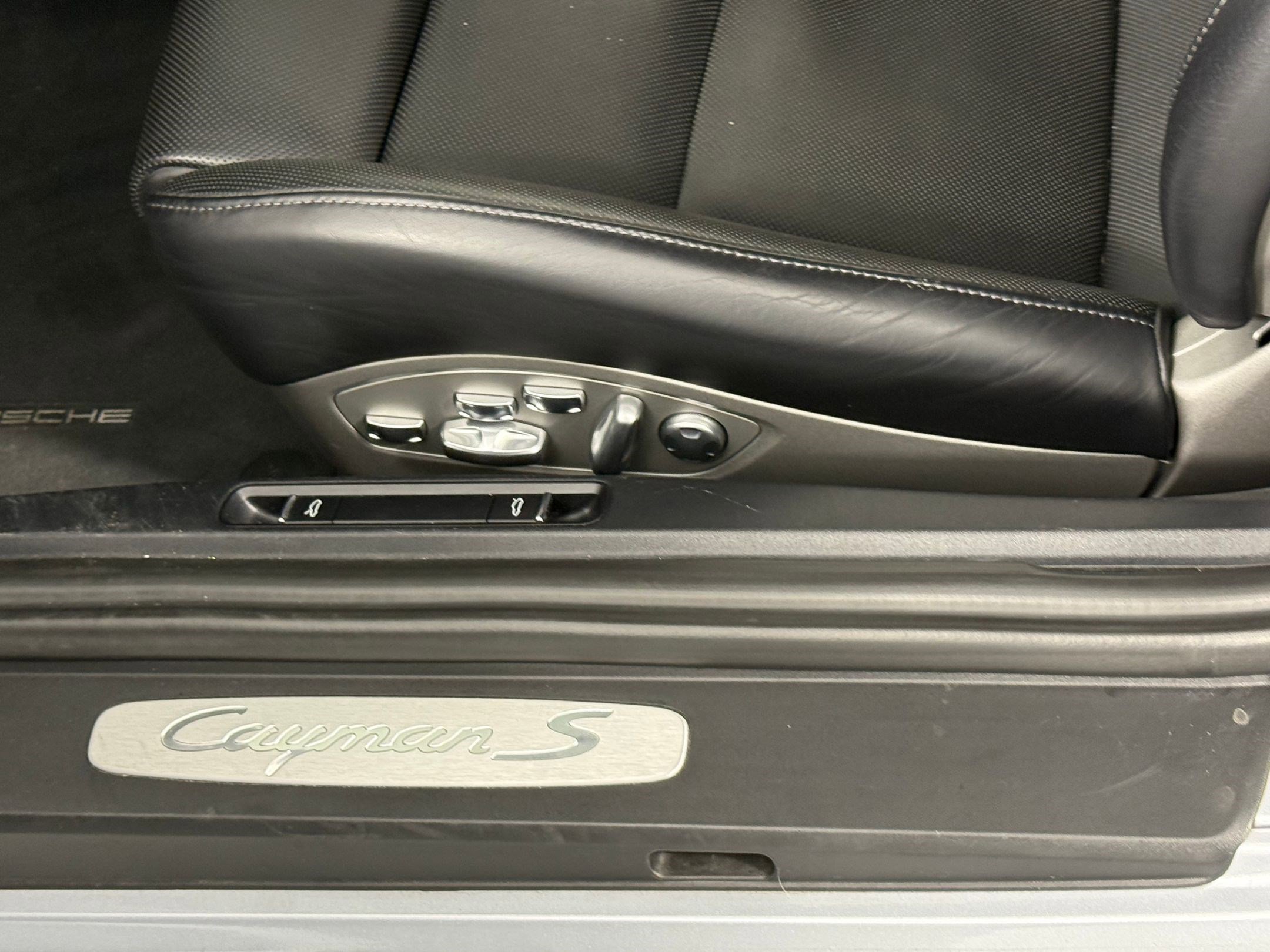 Used 2017 Porsche 718 Cayman S image 16