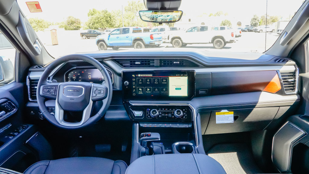 New 2026 GMC Sierra 1500 Denali w/ Technology Package AWD/4WD image 13
