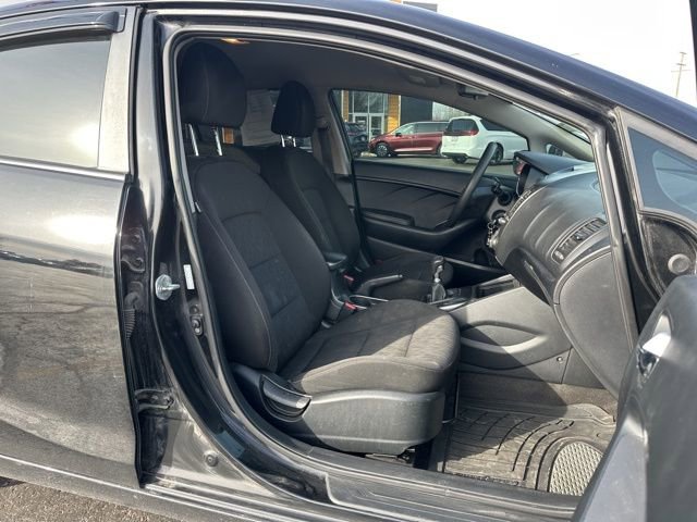 Used 2016 Kia Forte LX image 19