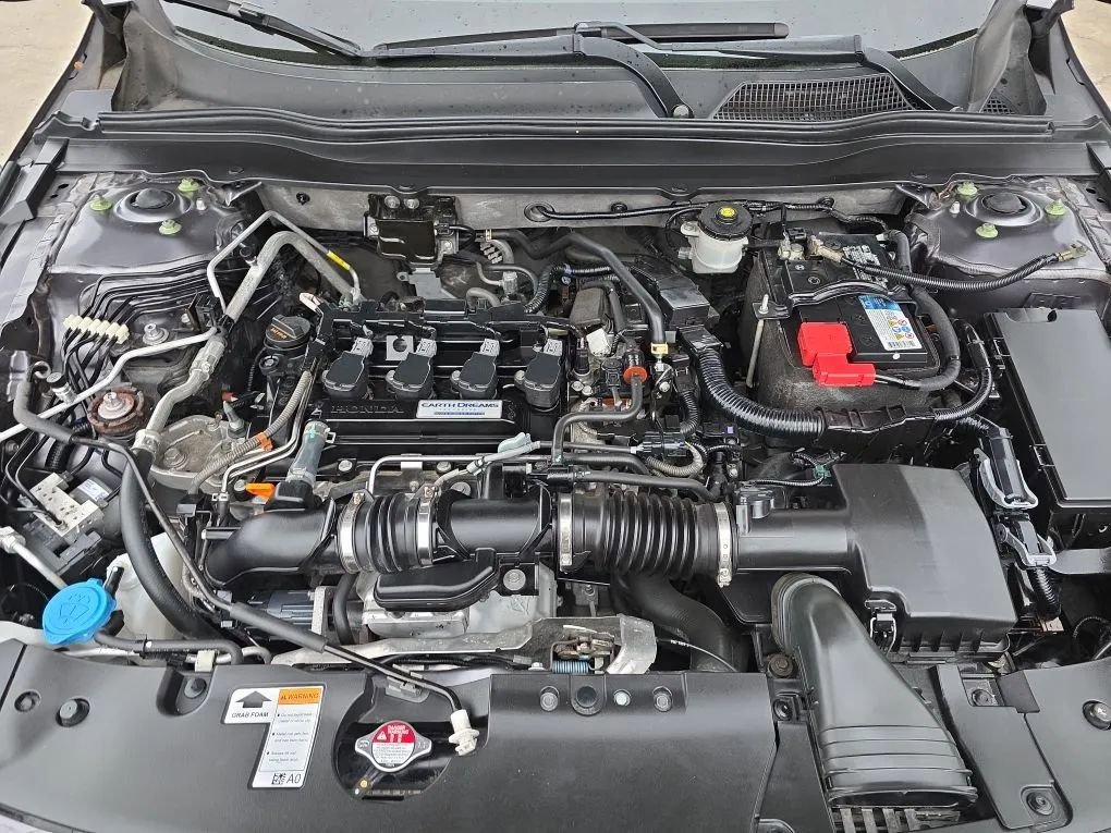 Used 2018 Honda Accord Touring image 62