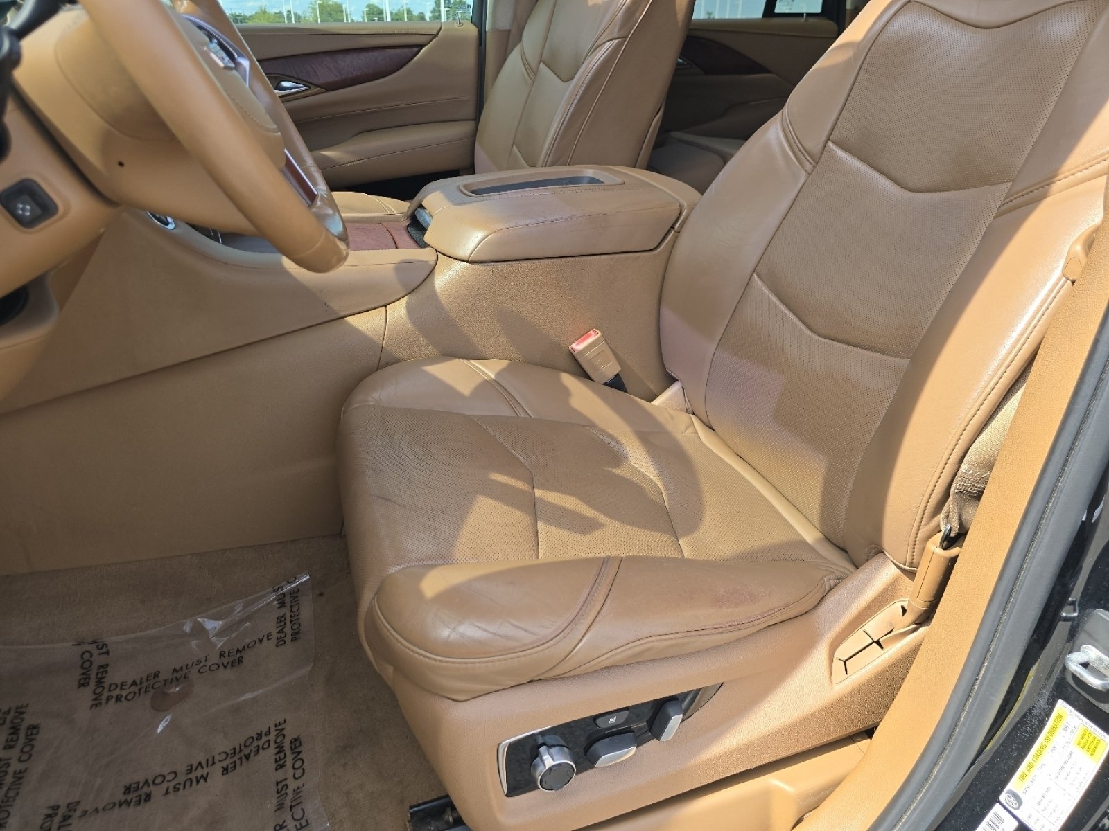 Used 2016 Cadillac Escalade Platinum AWD/4WD image 28