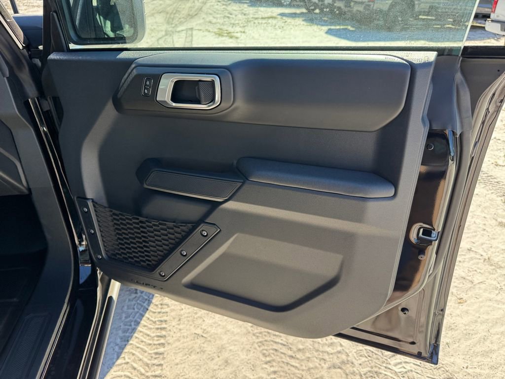 New 2025 Ford Bronco Badlands image 19