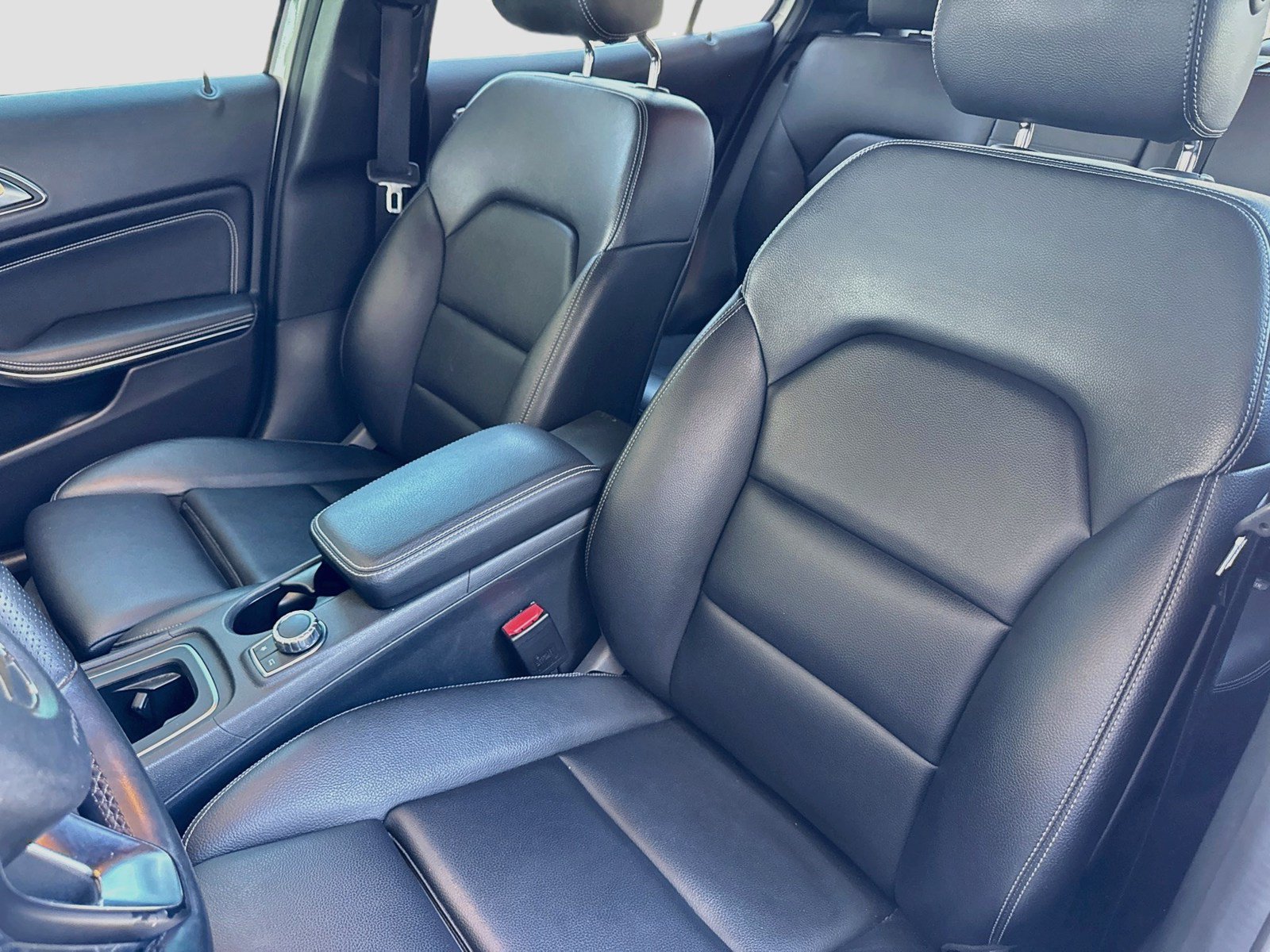 Used 2019 Mercedes-Benz GLA 250 4MATIC image 12