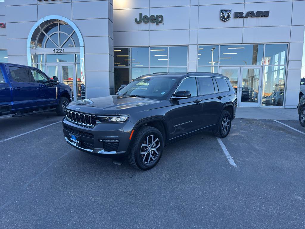 Used 2025 Jeep Grand Cherokee L Limited w/ Trailer Tow Package