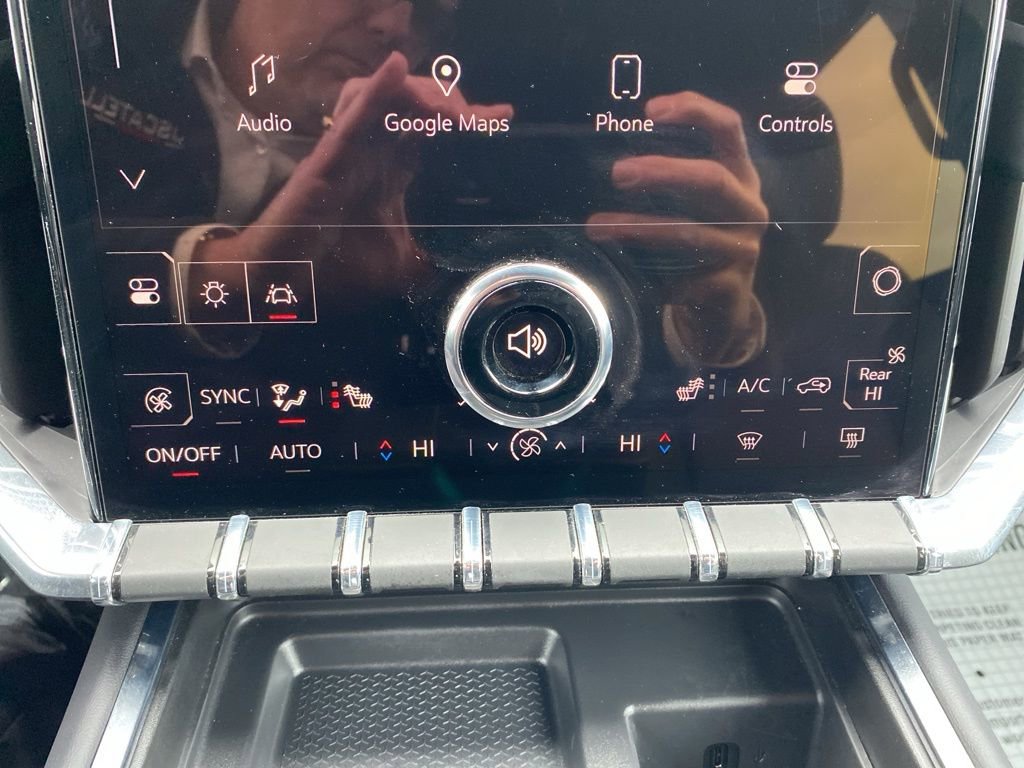 Used 2025 GMC Acadia Elevation w/ Elevation Premium Package image 19