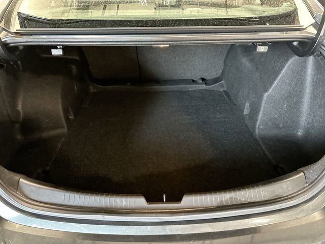 Used 2018 Chevrolet Malibu LT FWD image 24