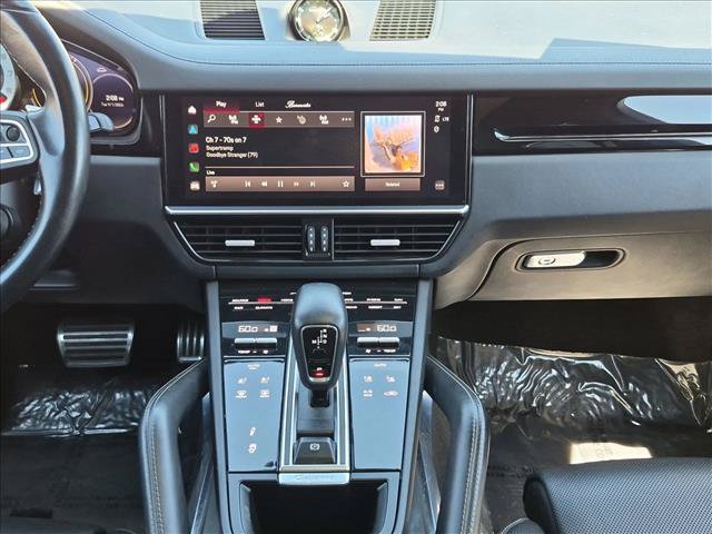 Used 2022 Porsche Cayenne Turbo AWD/4WD image 15