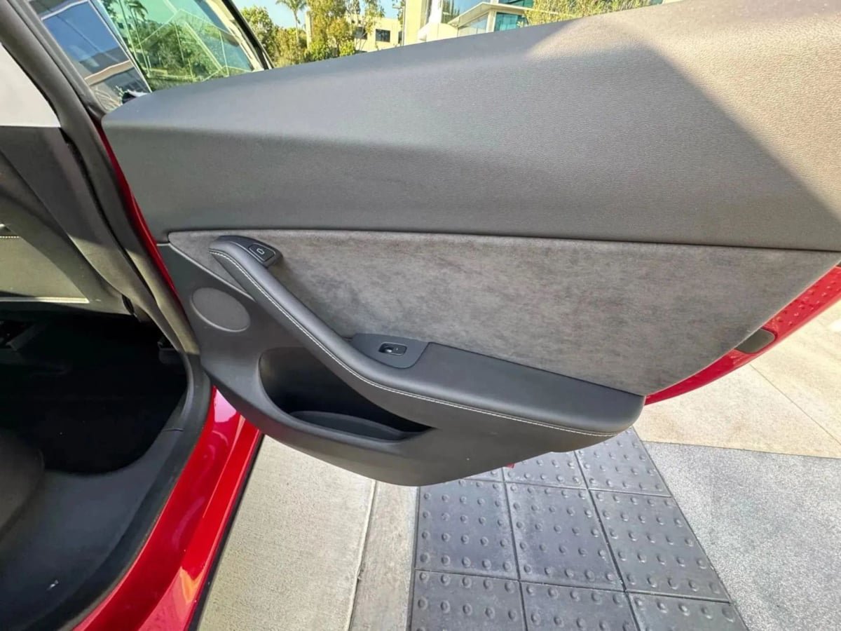 Used 2023 Tesla Model Y Long Range AWD/4WD image 28