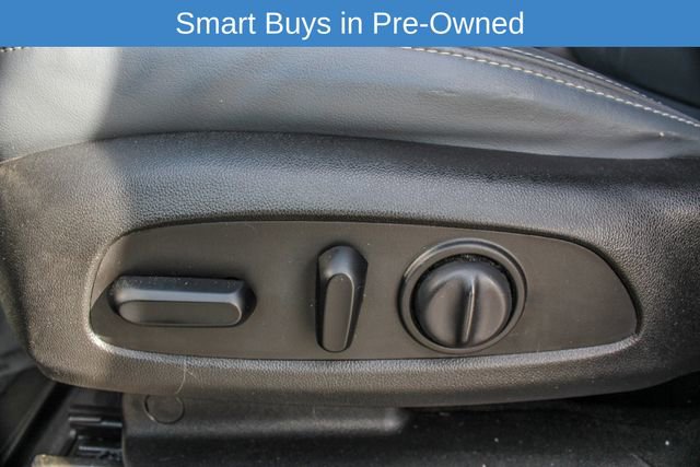 Used 2020 Buick Enclave Essence image 19