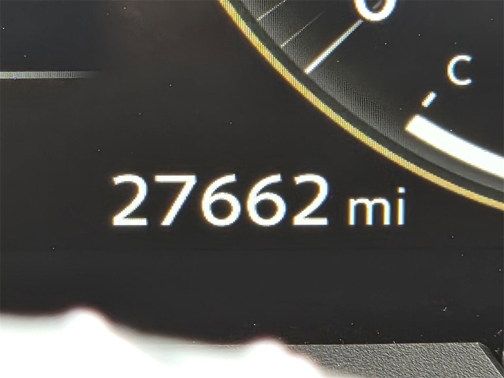 Used 2025 INFINITI QX80 Sensory image 32