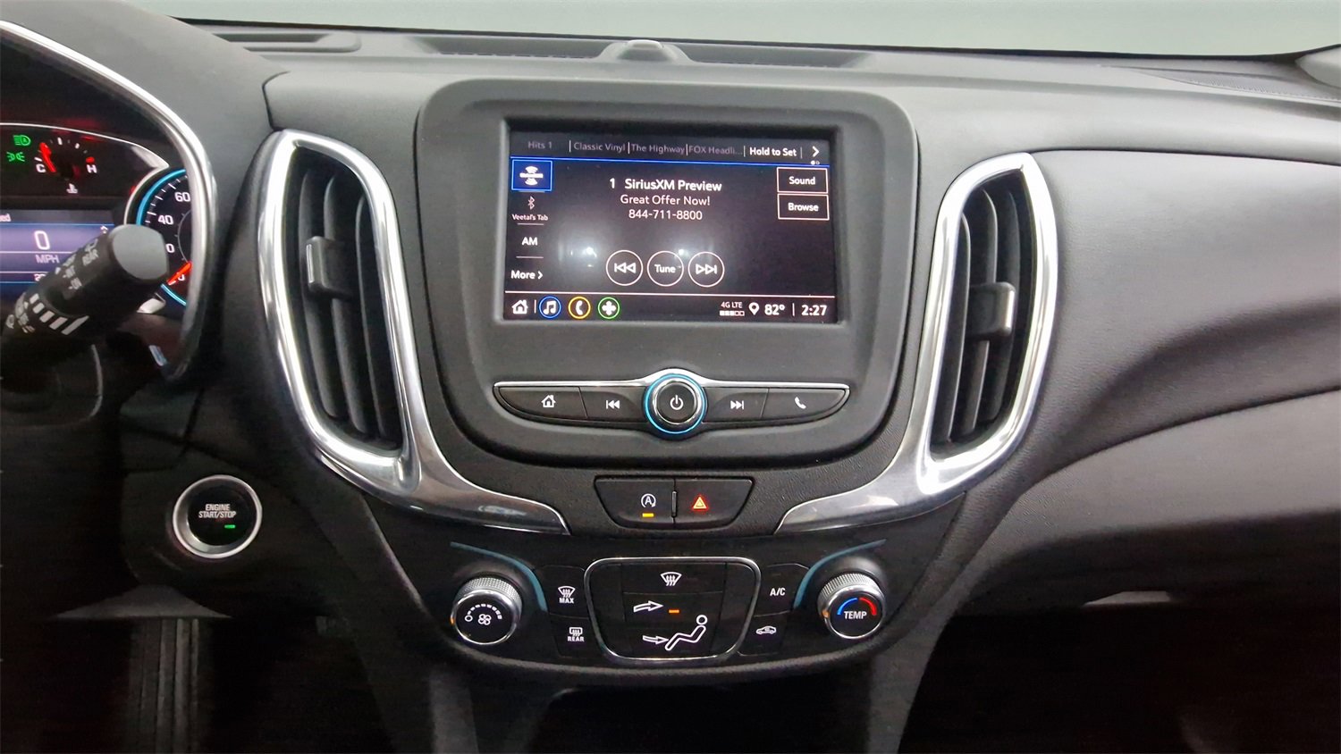 Certified 2022 Chevrolet Equinox LT w/ LPO, Floor Liner Package image 44