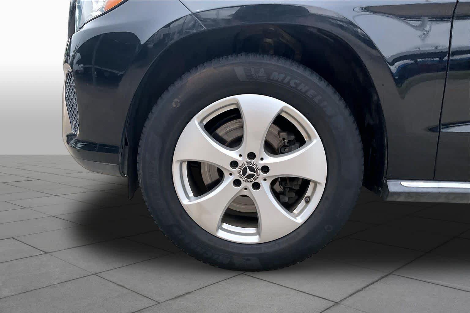 Used 2019 Mercedes-Benz GLS 450 4MATIC image 11