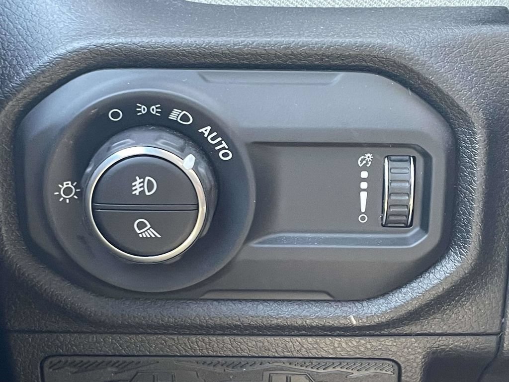 Used 2024 Jeep Gladiator Sport AWD/4WD image 27