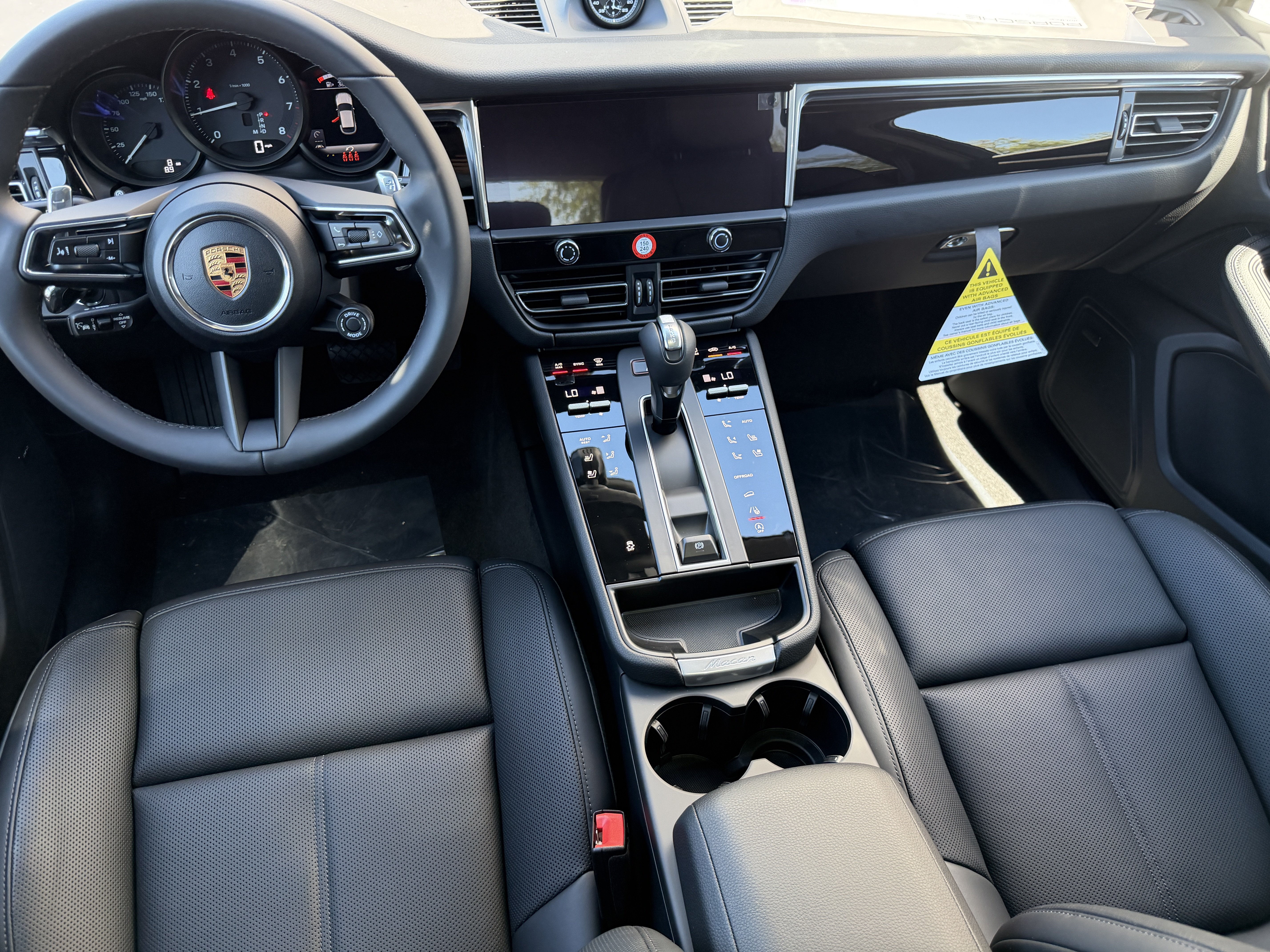 New 2026 Porsche Macan AWD/4WD image 14