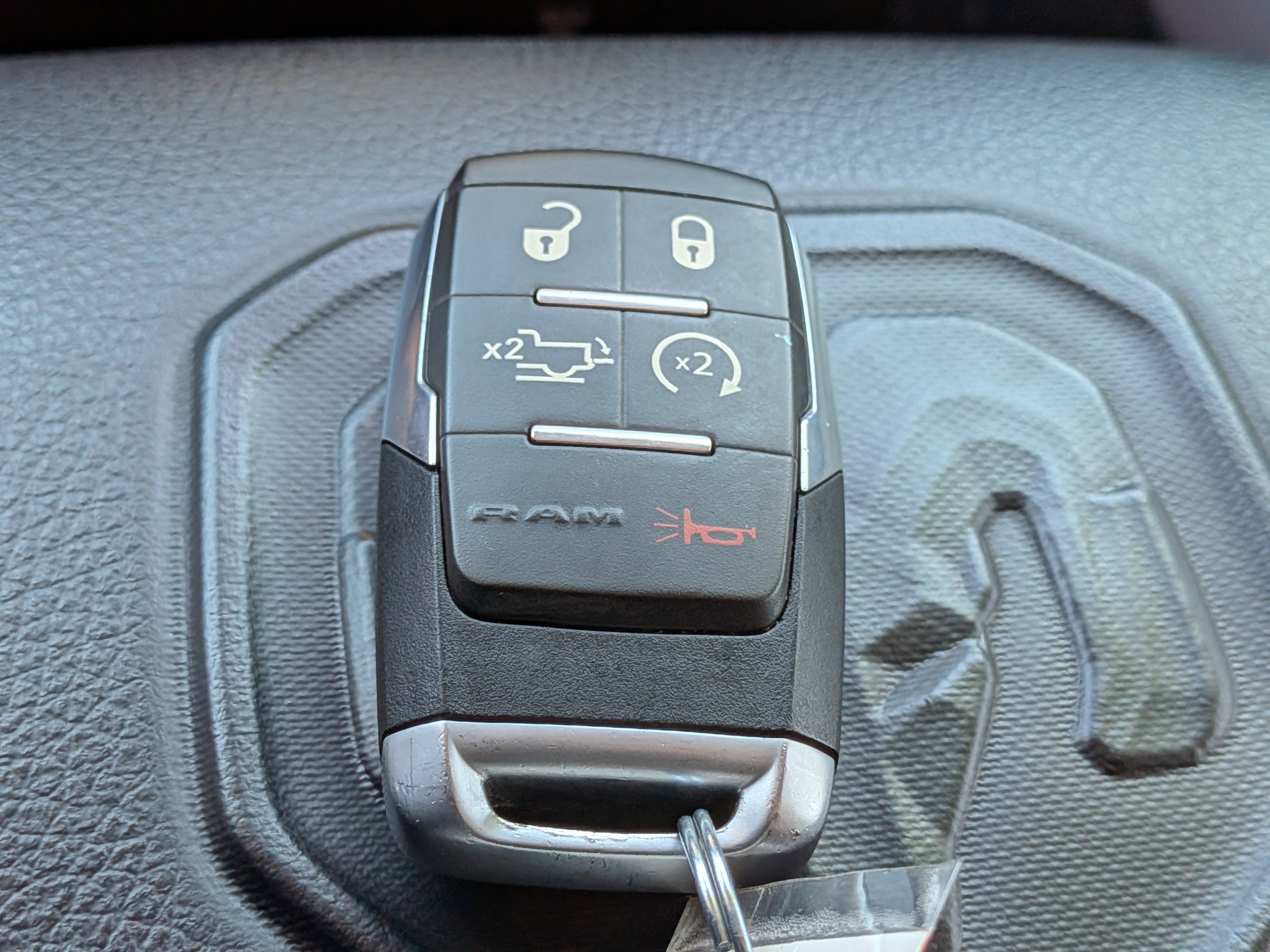 Used 2022 RAM 2500 Laramie AWD/4WD image 36