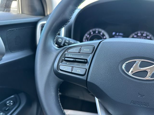 Used 2022 Hyundai Venue SEL w/ Cargo Package FWD image 23